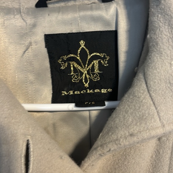 Coat - Picture 2 of 4